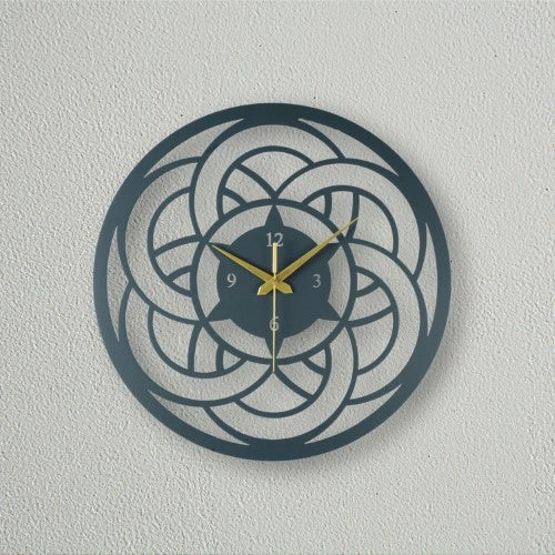 7 Circles Metal Wall Clock