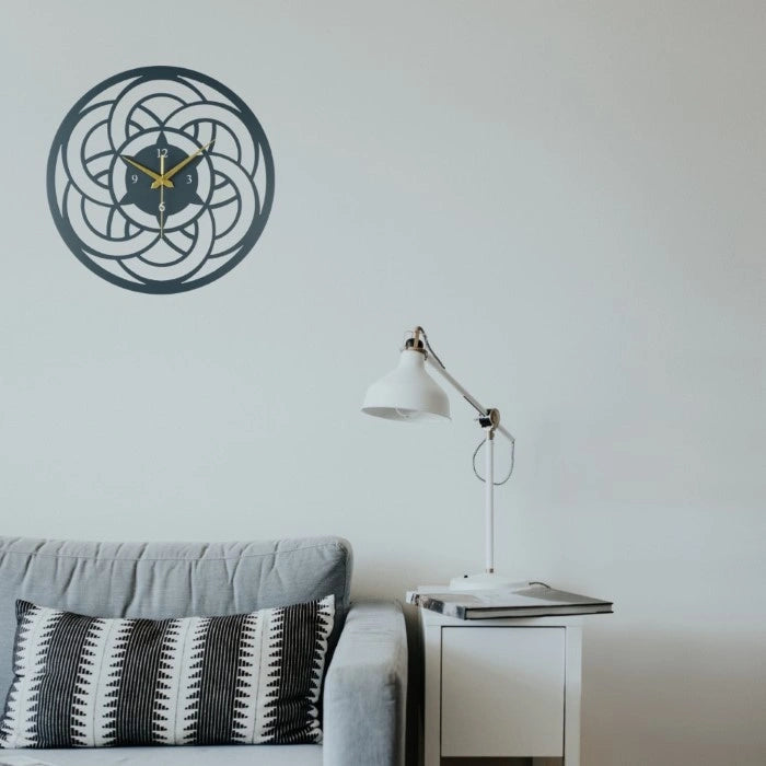7 Circles Metal Wall Clock